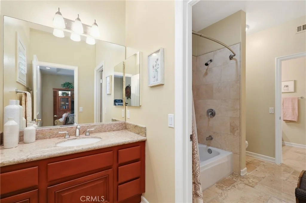 Photo of 431 Downey Lane