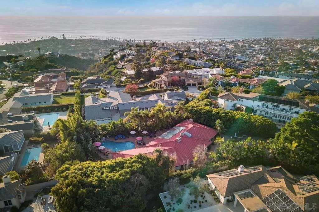Photo of 1005 Solymar Drive
