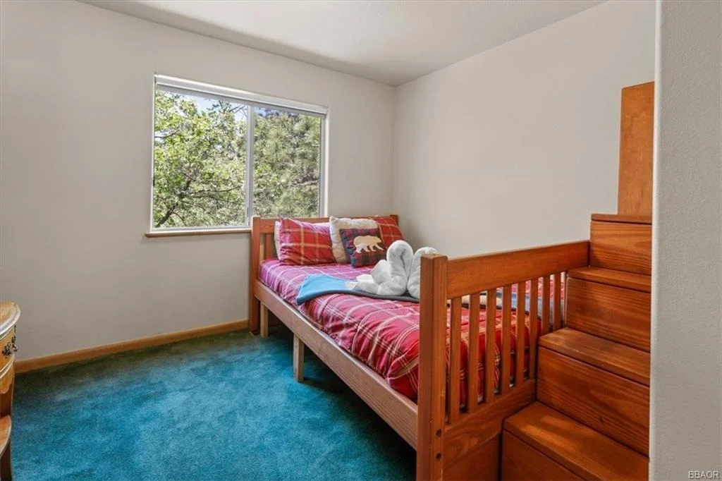 Photo of 1396 La Crescenta Drive