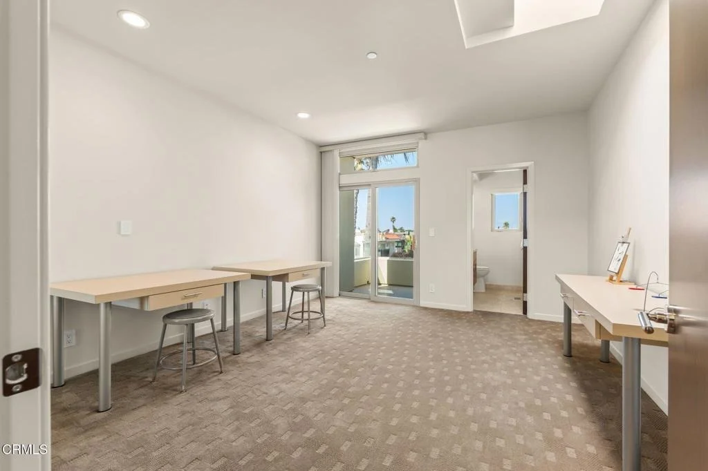 Photo of 827 Mandalay Beach Road