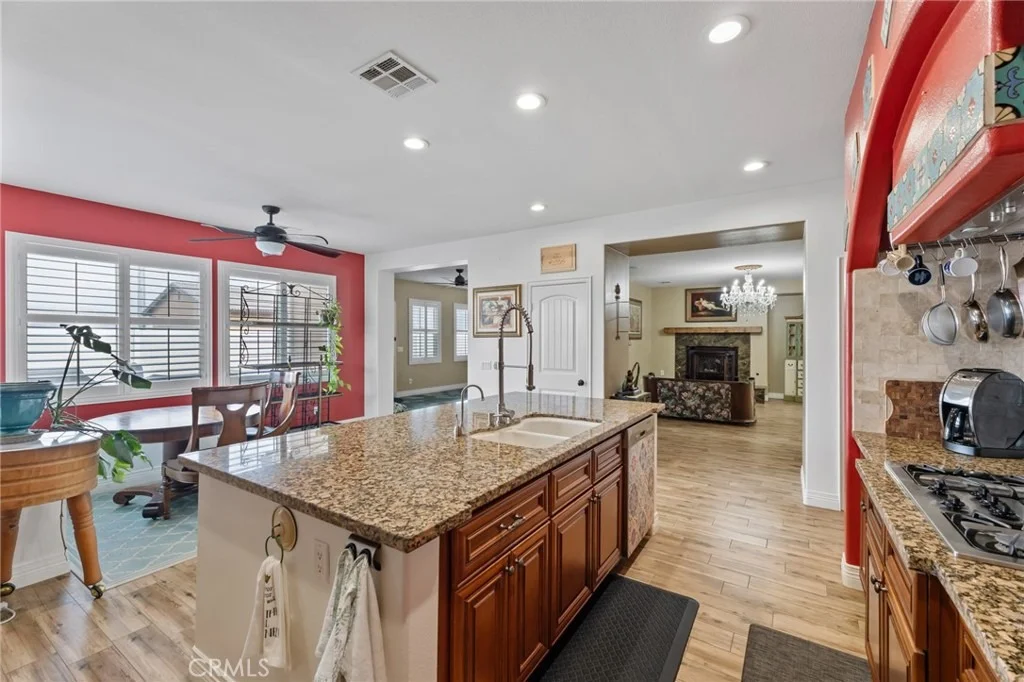 Photo of 6757 Serrano