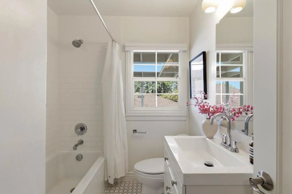 Photo of 385 Ridge Road