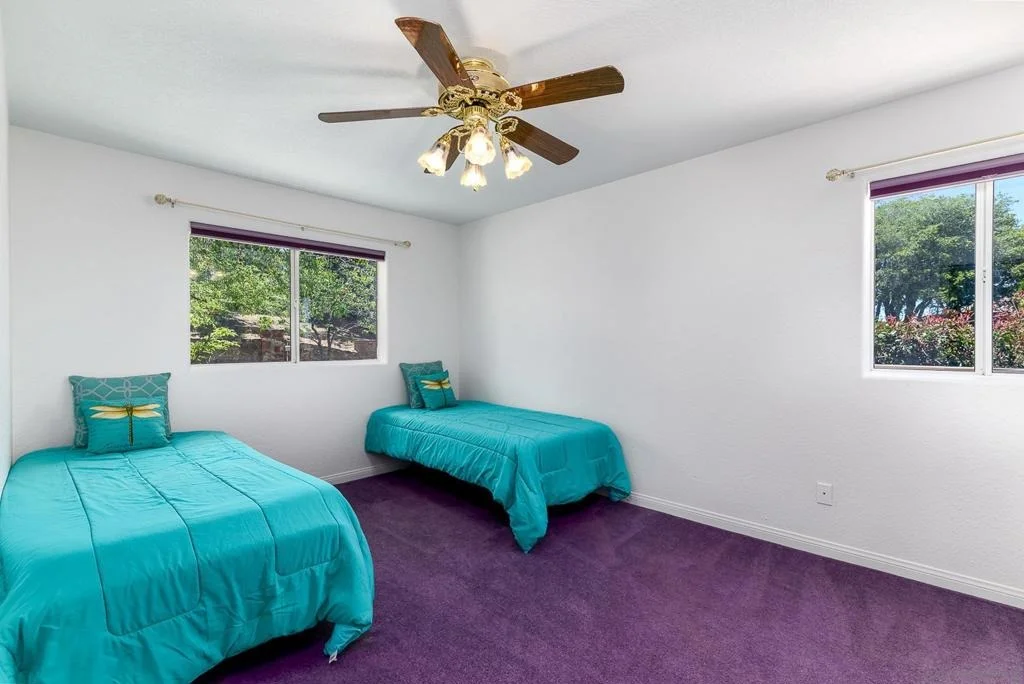 Photo of 1577 Oak Land
