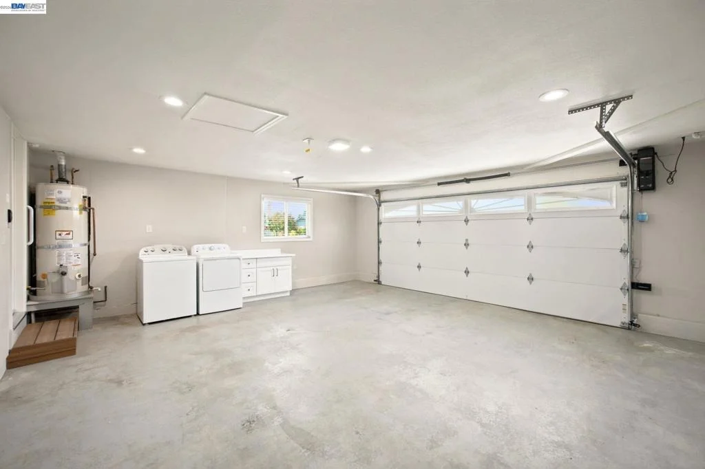 Photo of 1082 Springfield Dr.