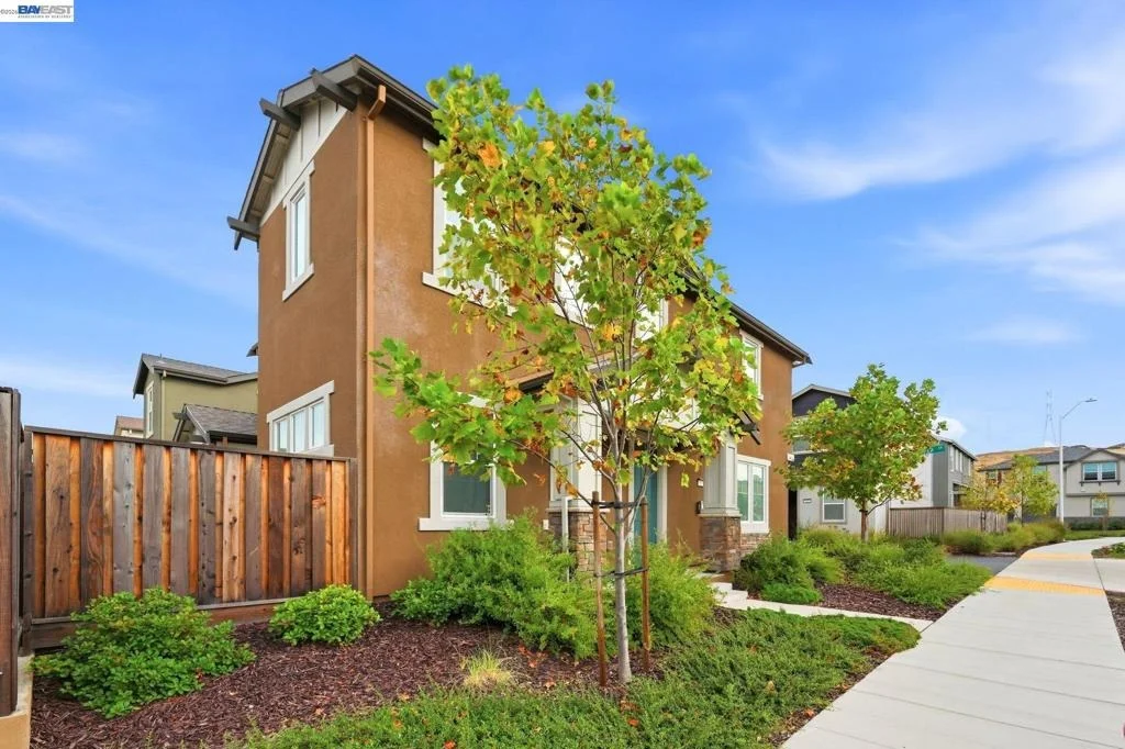Photo of 617 Whisper Ln