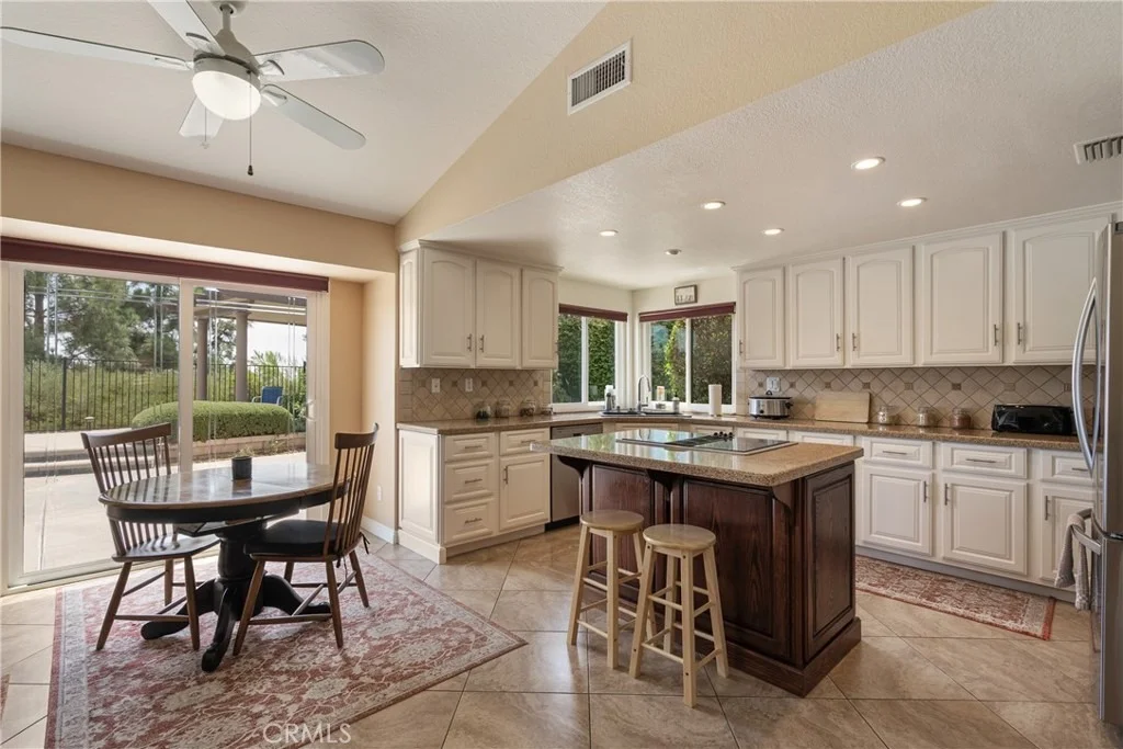 Photo of 2528 Sloan