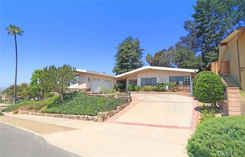 Photo of 1007 Amherst Drive