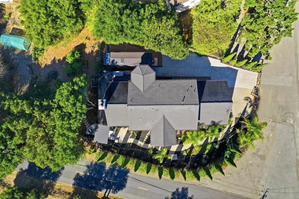 Photo of 2223 Rancho Rd