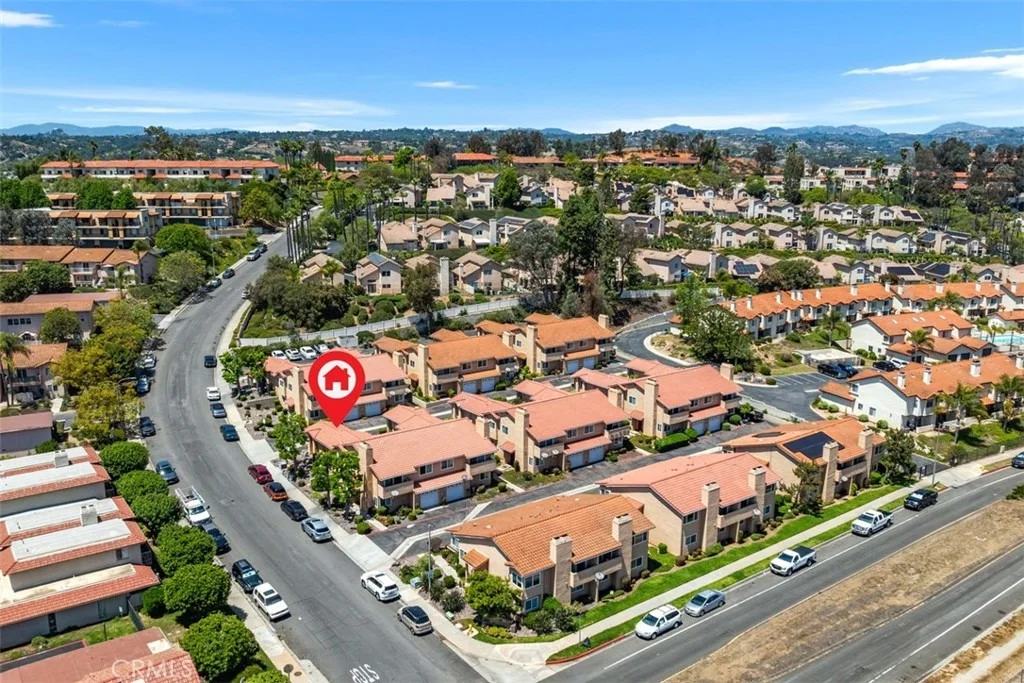 Photo of Unit 13 at 31909 Del Cielo Este