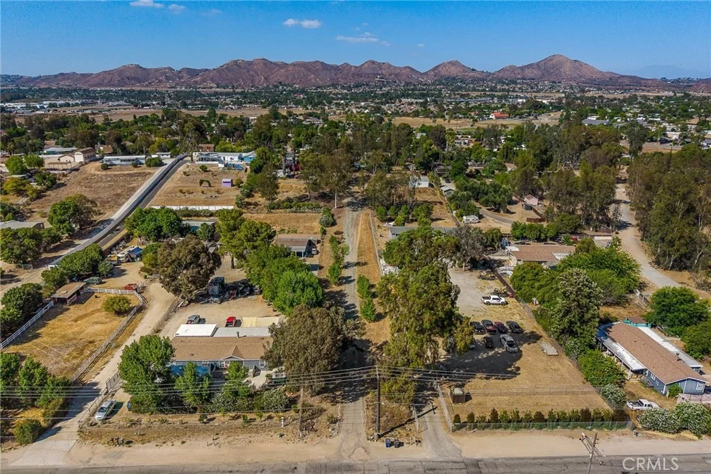 Photo of 20318 Palomar Street