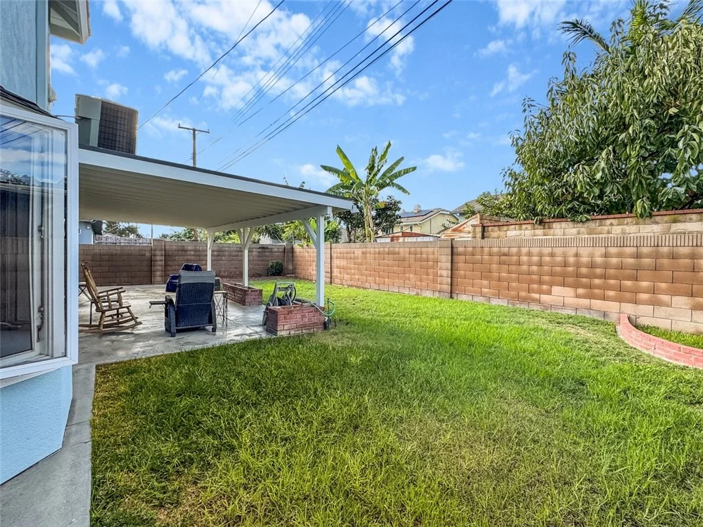 Photo of 10415 Valley View Avenue