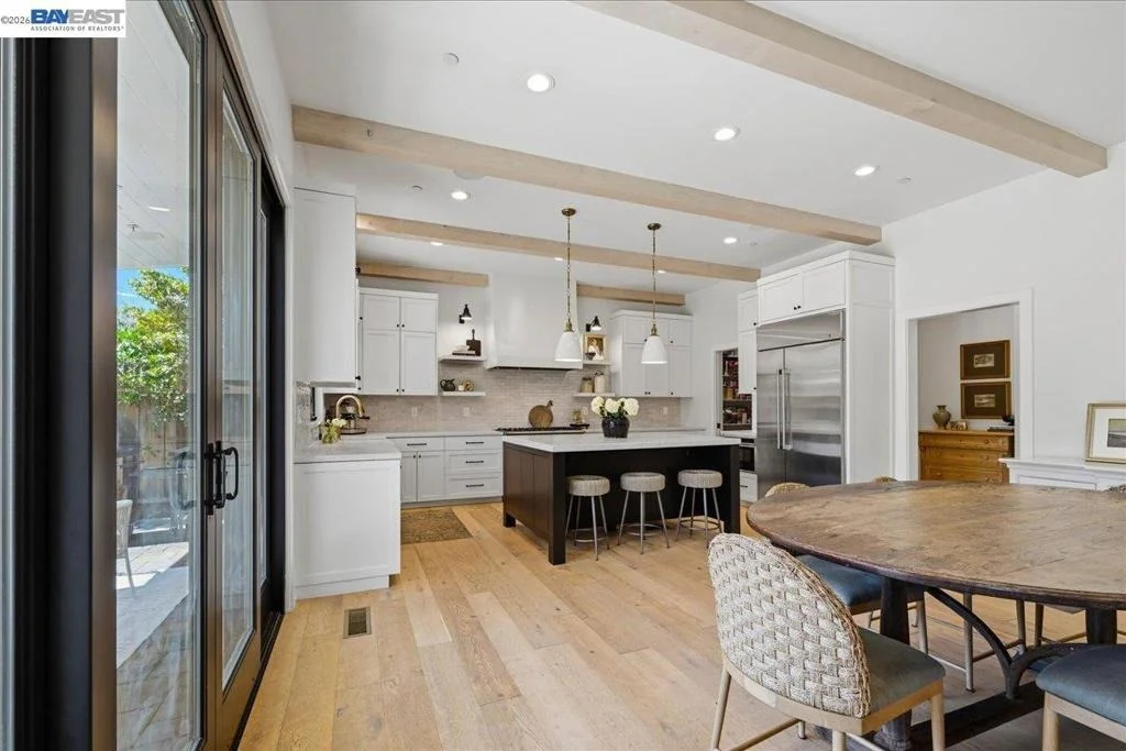 Photo of 3550 Vine St