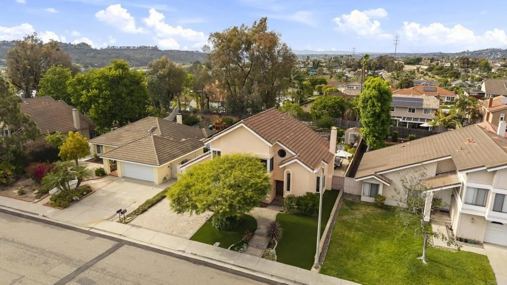 Photo of 1504 Valleda Lane