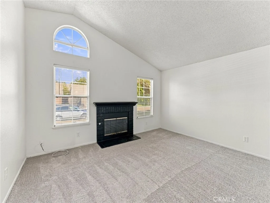 Photo of 37620 Robin Lane