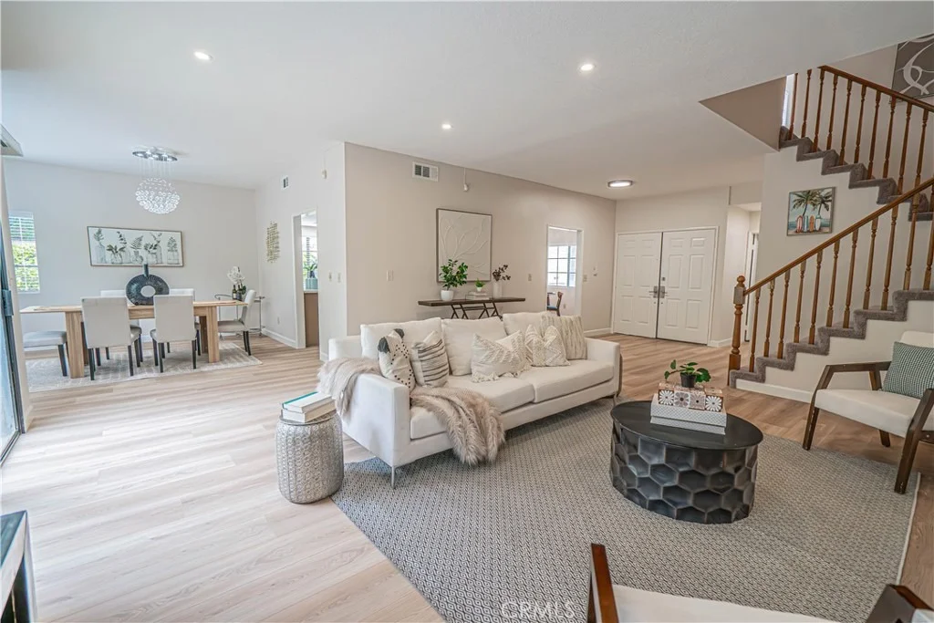 Photo of 6527 Beachview Drive