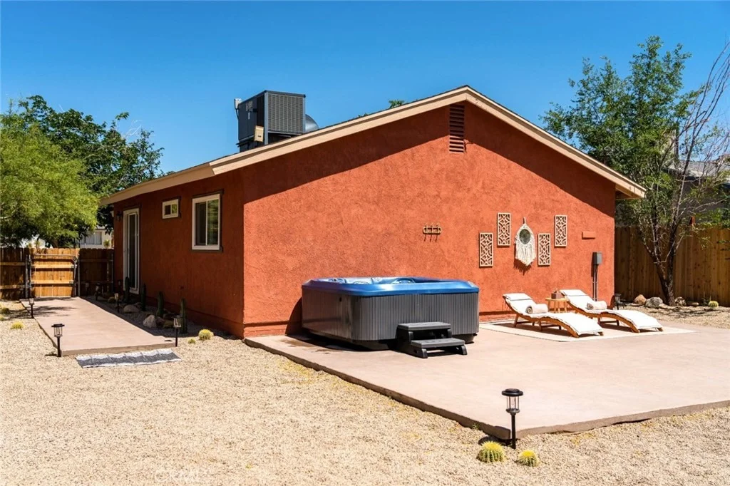 Photo of 62016 Valley View