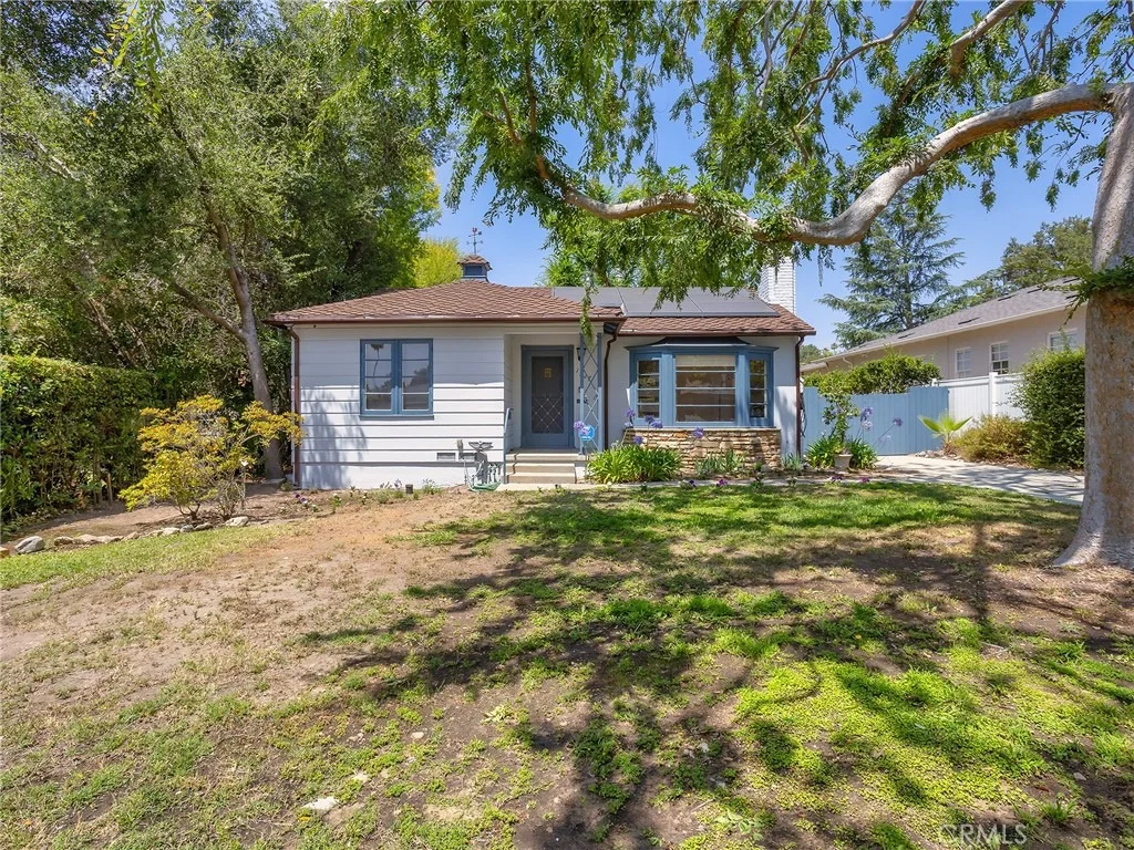 Photo of 1727 N Hill Avenue