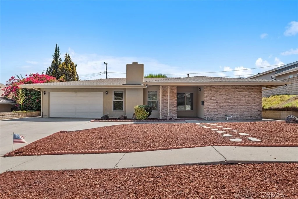 Photo of 21624 Birch Hill