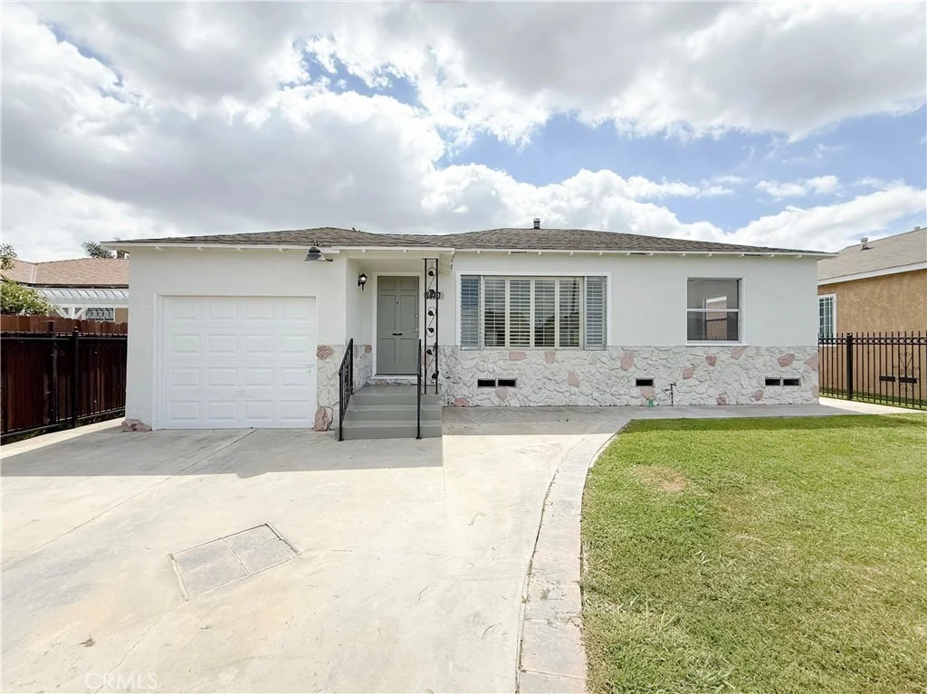 Photo of 1410 W School Street