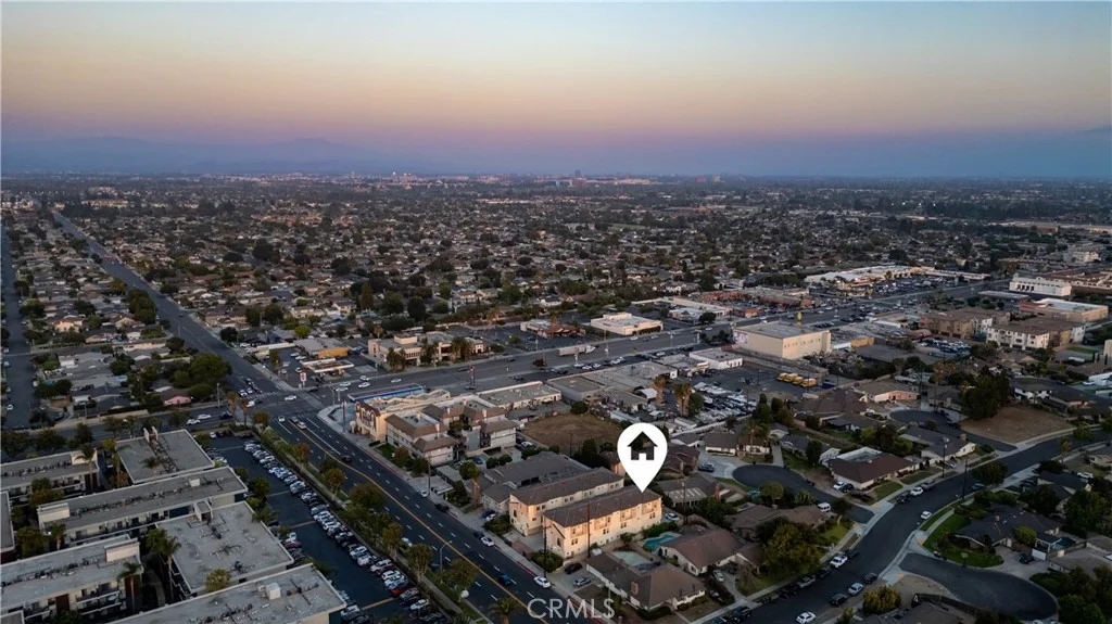 Photo of Unit D at 9882 Broadway