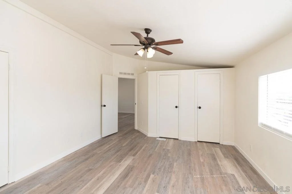Photo of 59420 Roger Lane
