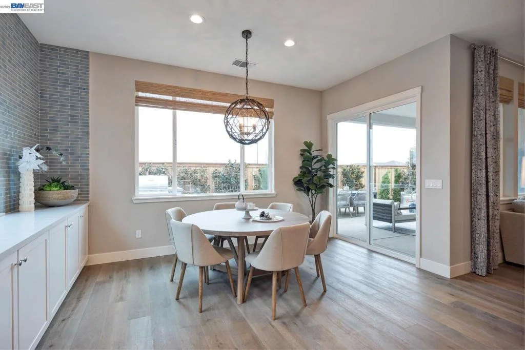 Photo of 1276 Parkcrest Circle
