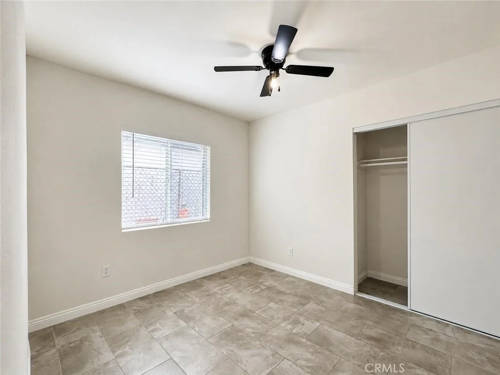 Photo of 1920 W Spring