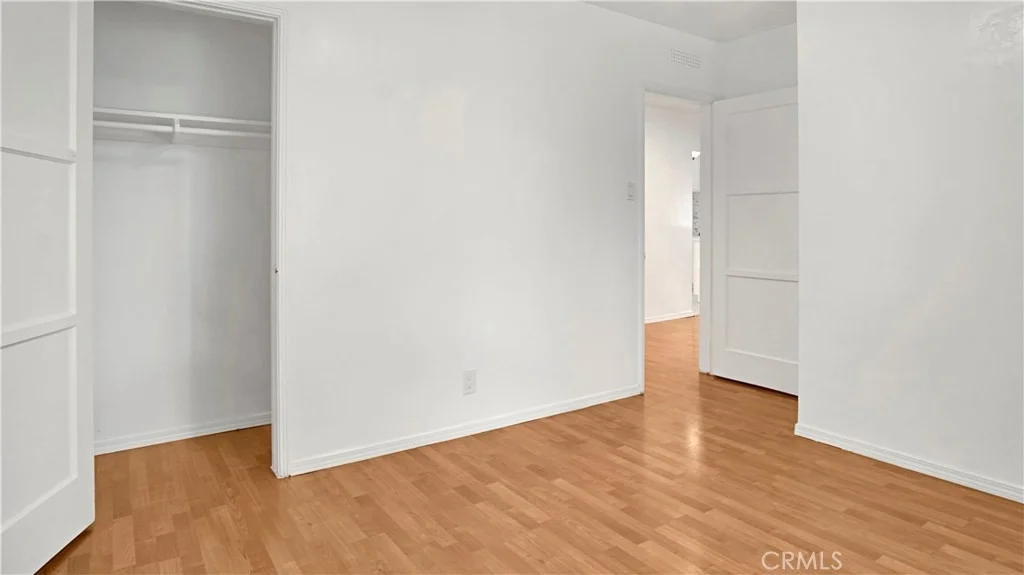 Photo of 9714 Paramount