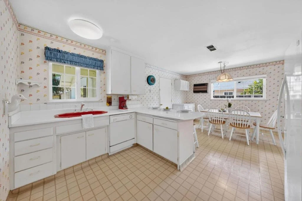 Photo of 1668 Cassiar Drive