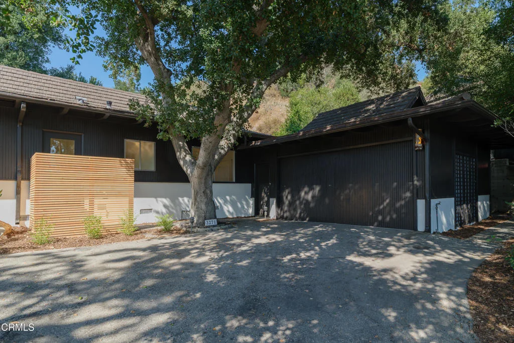 Photo of 3271 New York Drive