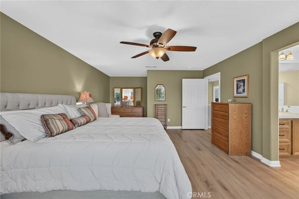 Photo of 32212 Blue Bell