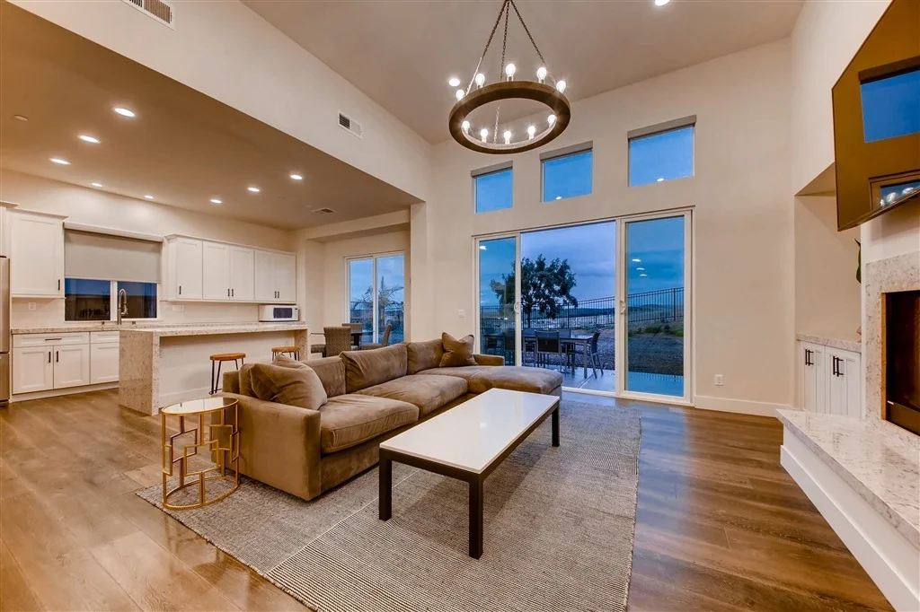 Photo of 1002 Straightaway Court