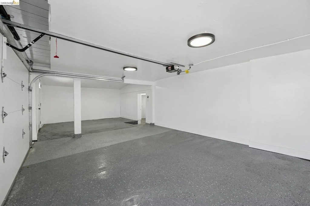 Photo of 449 GILCREST