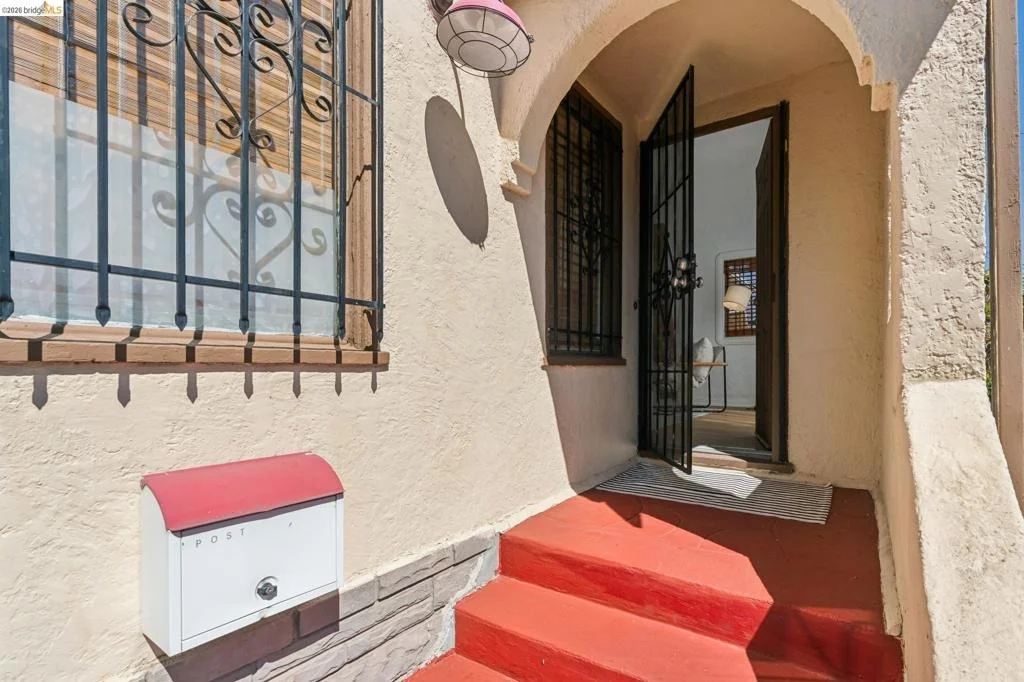 Photo of 7650 Ney Ave