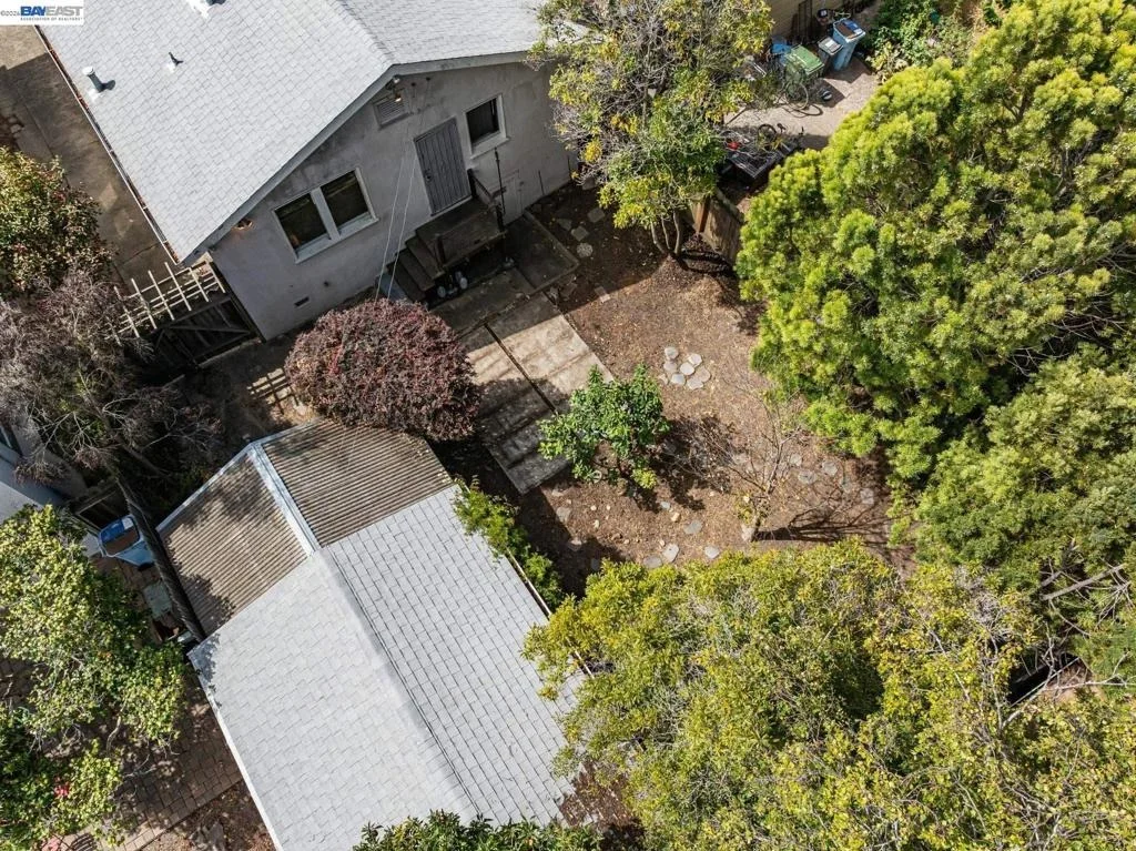 Photo of 1211 Cedar St