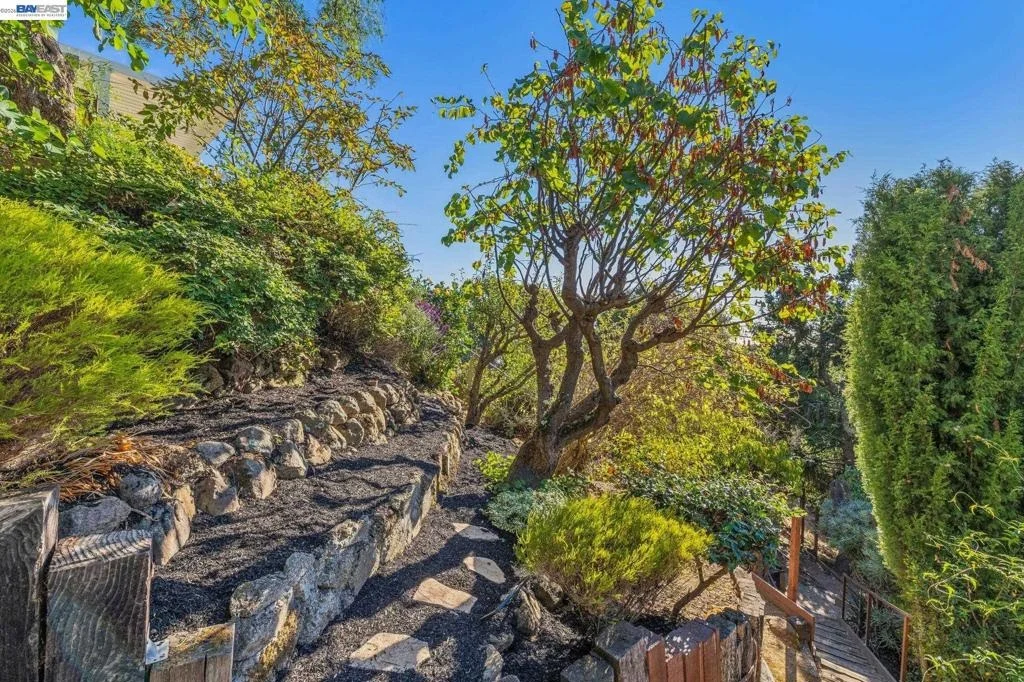 Photo of 5624 Greenridge Rd