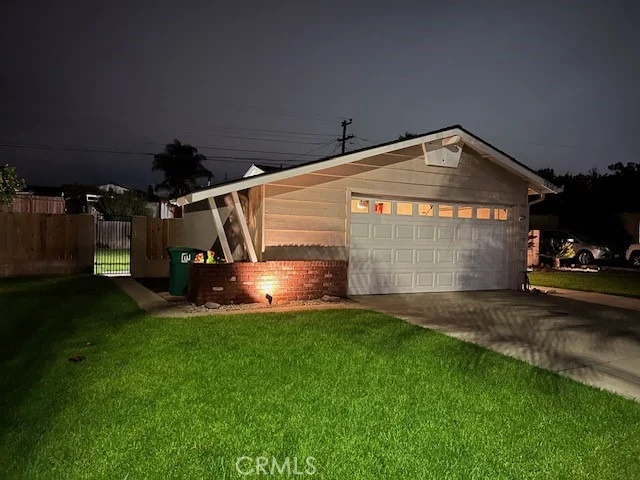 Photo of 3930 Hillview Road