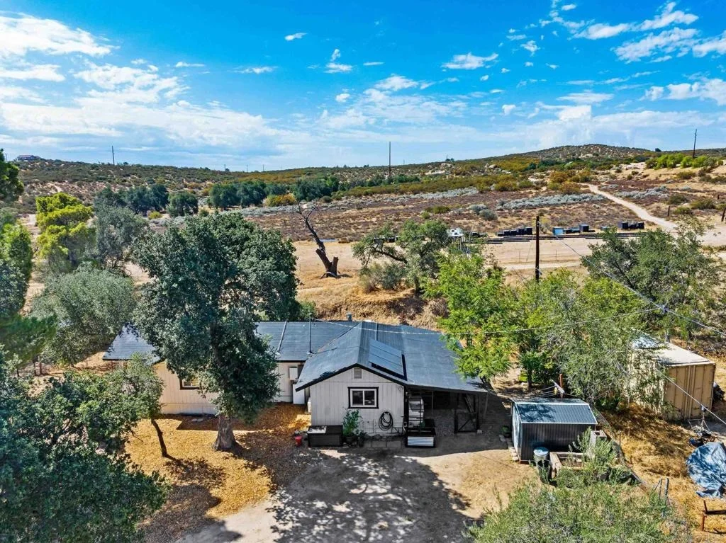 Photo of 2156 Ruby