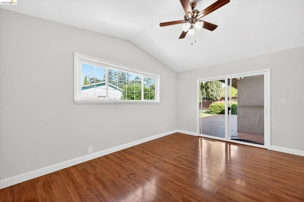 Photo of 901 Helix Dr