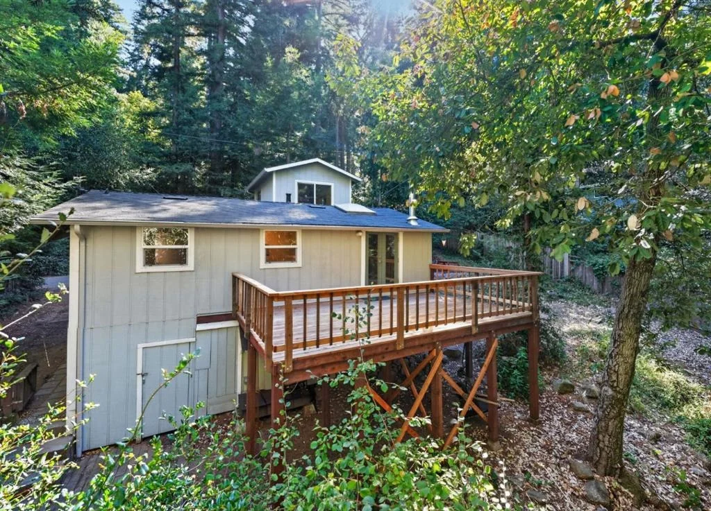 Photo of 121 Mahogany Way