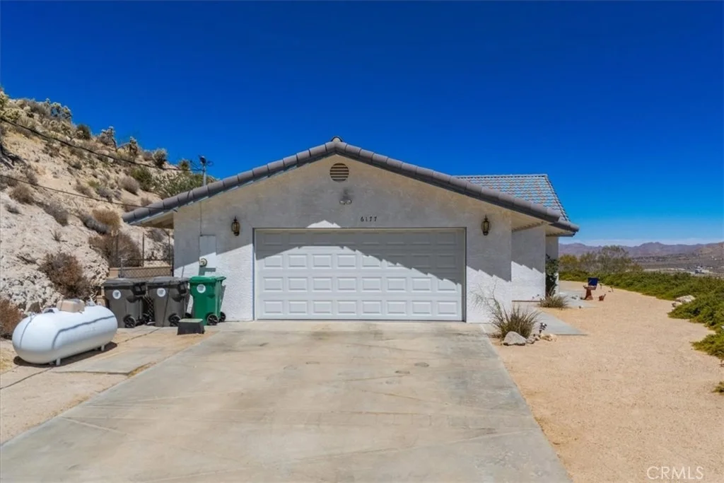 Photo of 6177 Mandarin Road