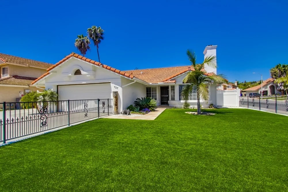 Photo of 727 Rivertree Drive