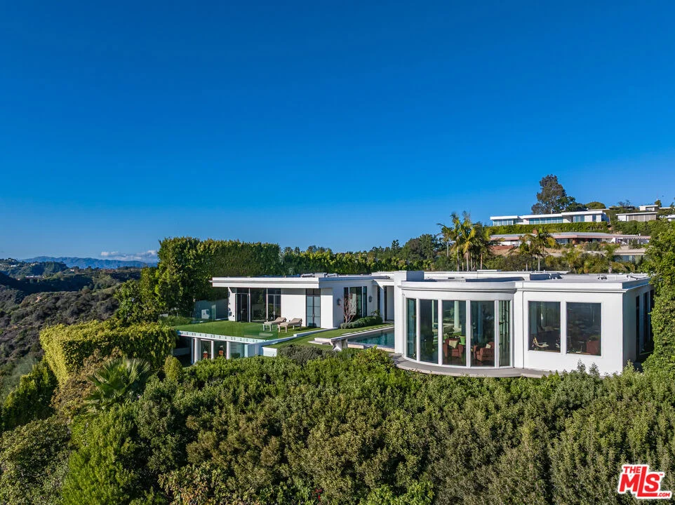 Photo of 610 Arkell Drive