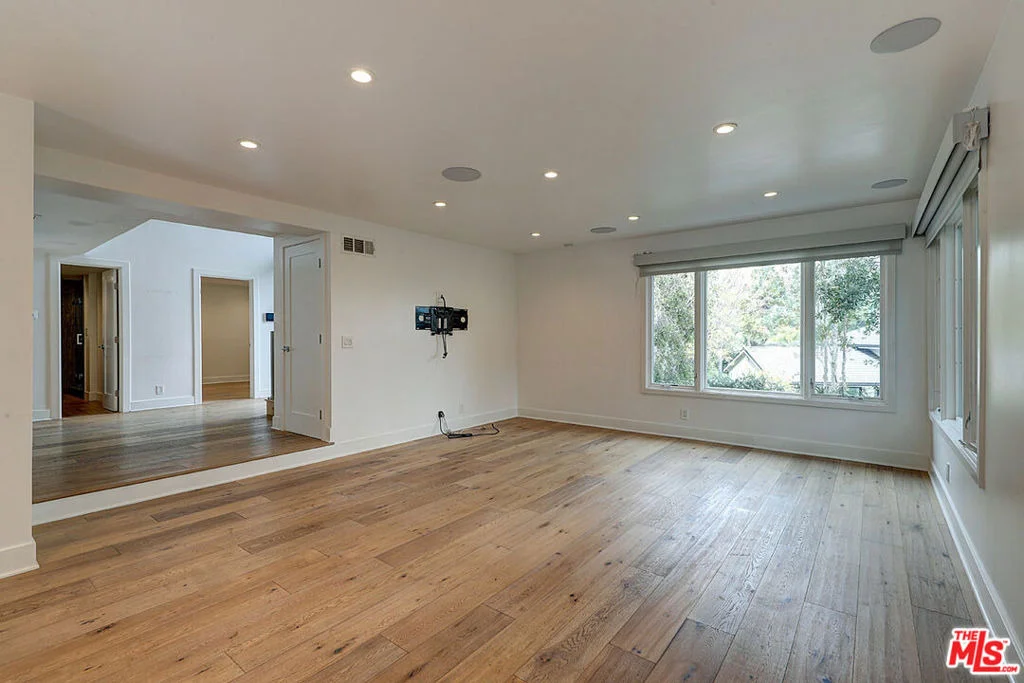 Photo of 10832 Wrightwood Lane