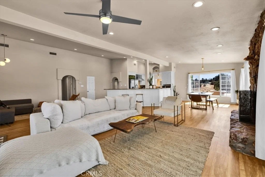 Photo of 55183 Cooper Lane