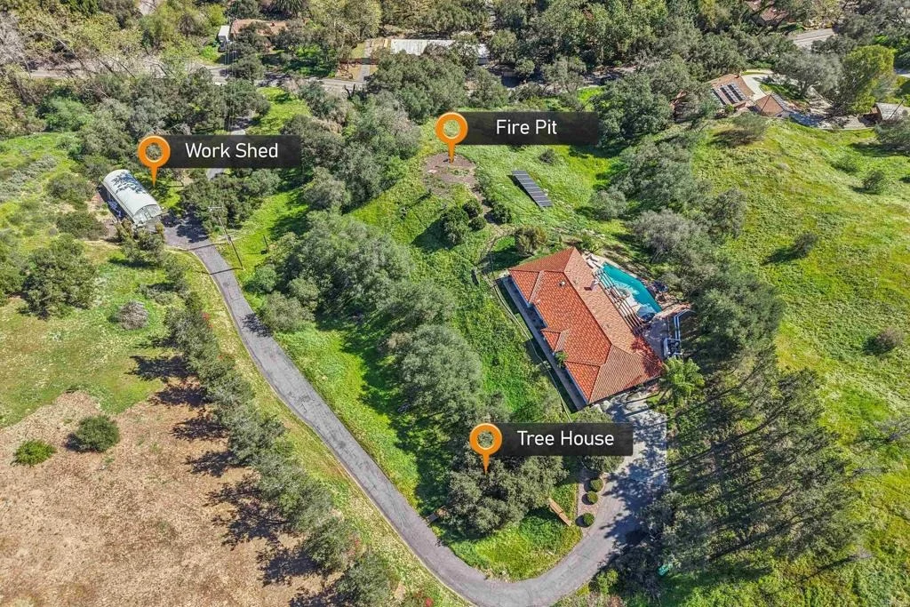 Photo of 707 S Live Oak Park Road