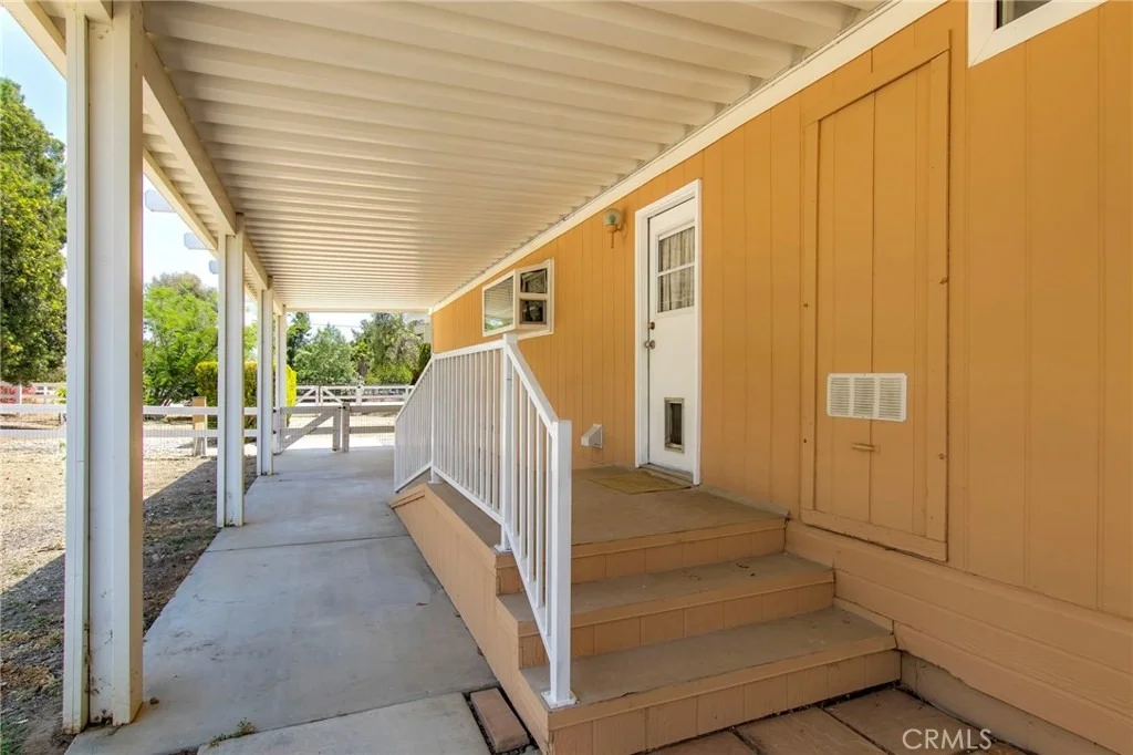 Photo of 31095 Saddleback Lane