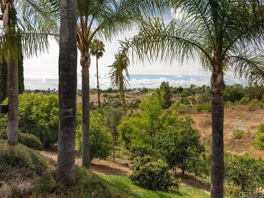 Photo of 2737 Dos Lomas