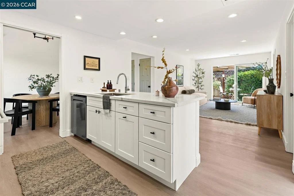 Photo of 1316 Pineview Ln