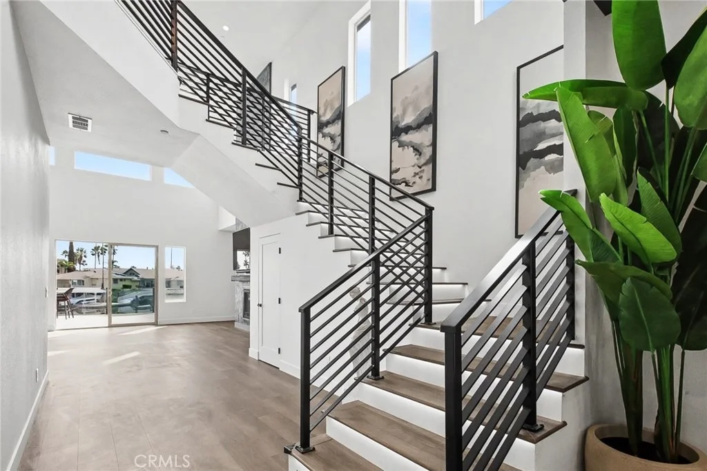 Photo of 952 Lido